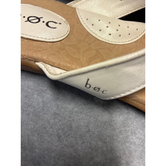 Born B.O.C. Thong Slipper Sandals Flip Flop Women's Size 8M White Leather Casual - Picture 4 of 6